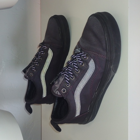 Vans Old Skool Harry Potter Glow In The Dark Sneakers for kids size 3 - Picture 3 of 13